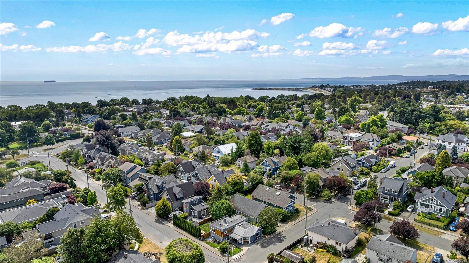 1779 Lillian Rd, Victoria, BC