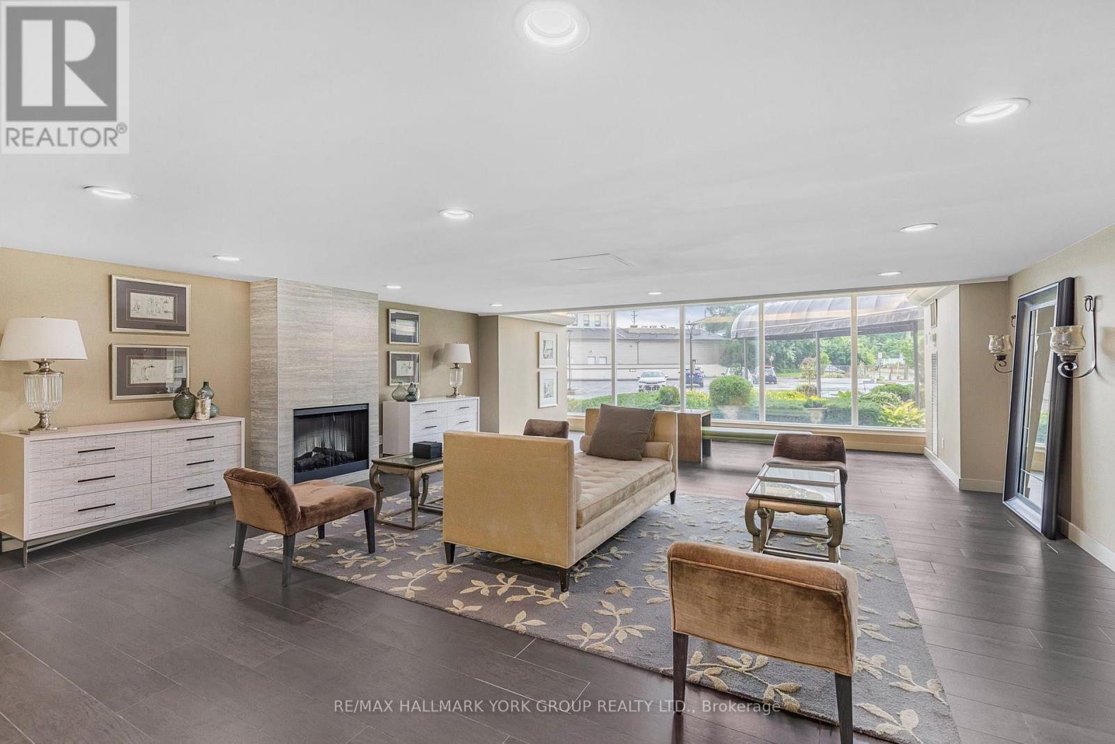 1007 - 7811 Yonge Street, Markham, ON