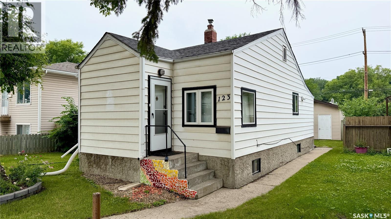 123 Ruth Street E, Saskatoon, SK