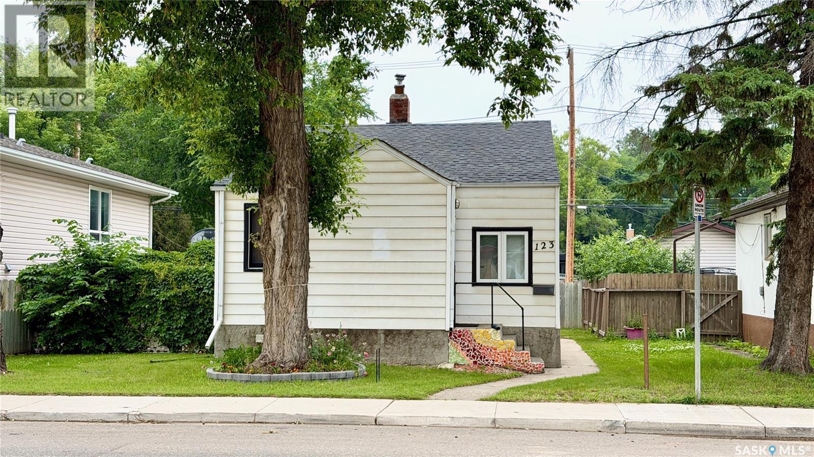 123 Ruth Street E, Saskatoon, SK