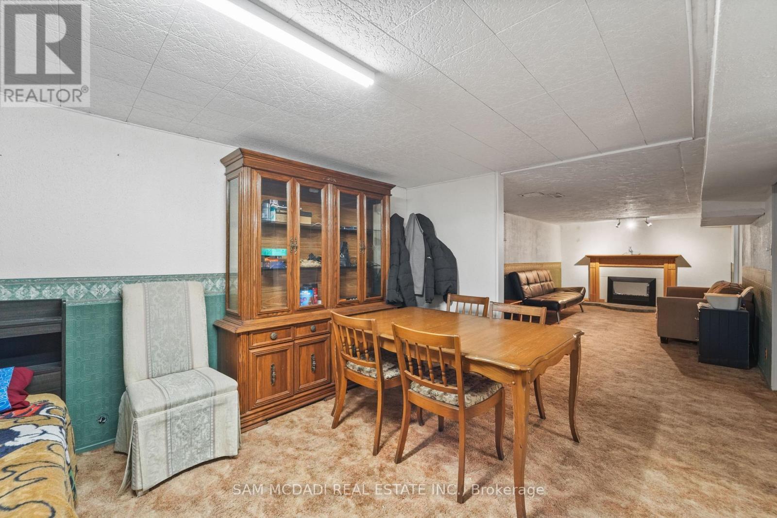 79 Locheed Drive, Hamilton, ON