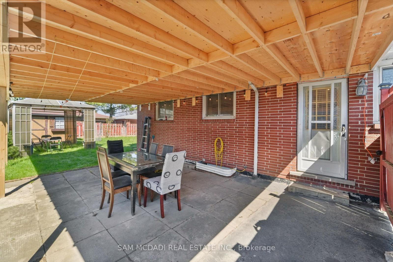 79 Locheed Drive, Hamilton, ON