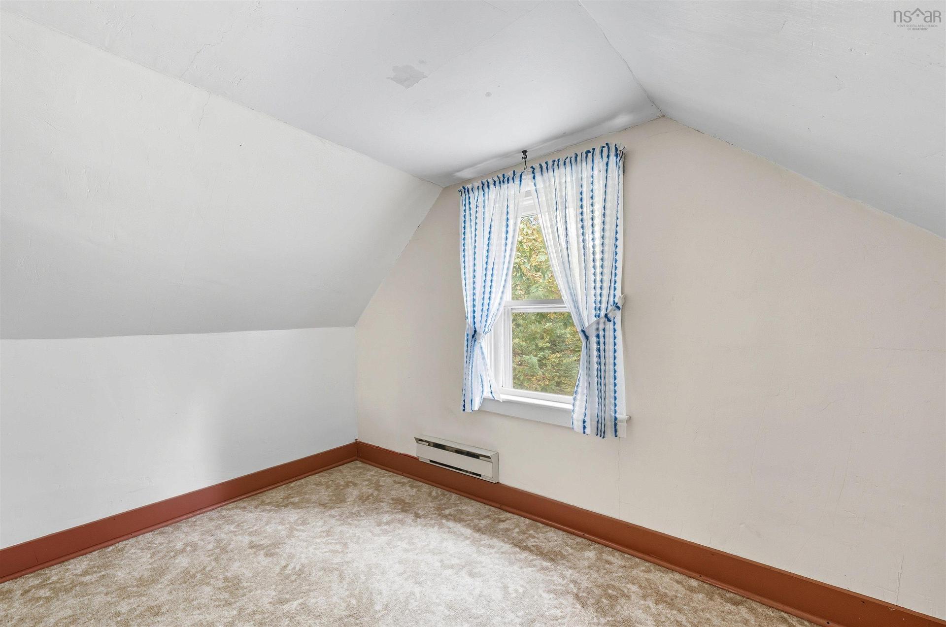 190 Lakeview Crescent, Upper Vaughan, NS