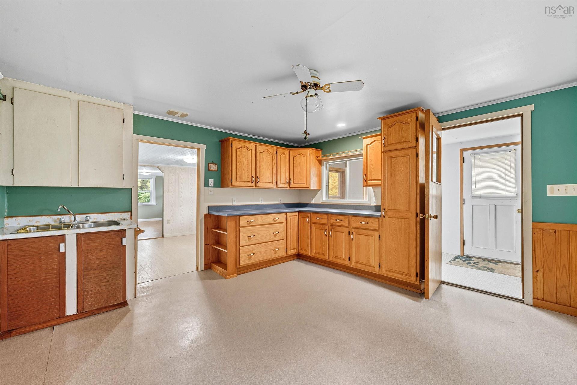 190 Lakeview Crescent, Upper Vaughan, NS