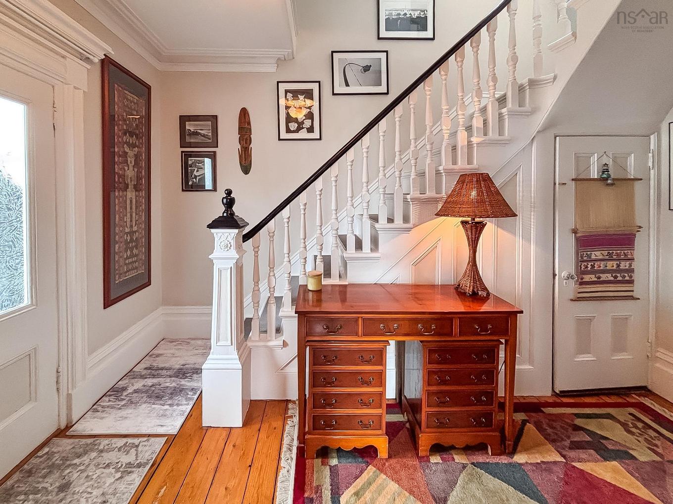 61 York Street, Lunenburg, NS