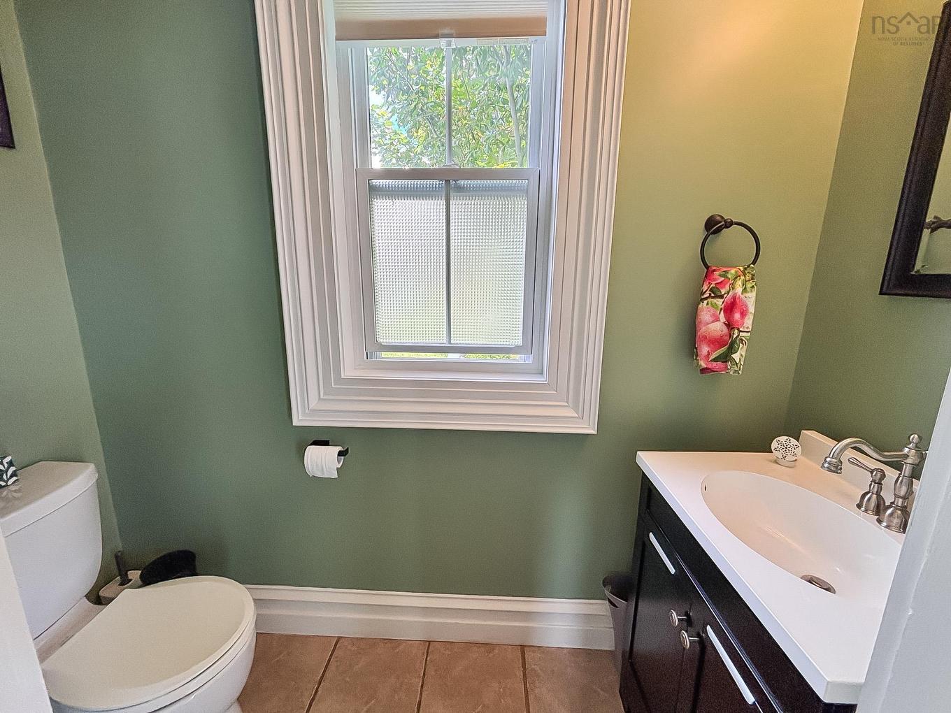 61 York Street, Lunenburg, NS