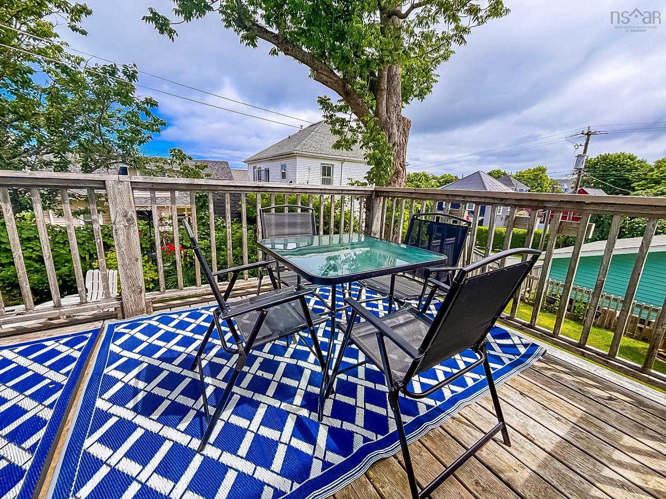 61 York Street, Lunenburg, NS