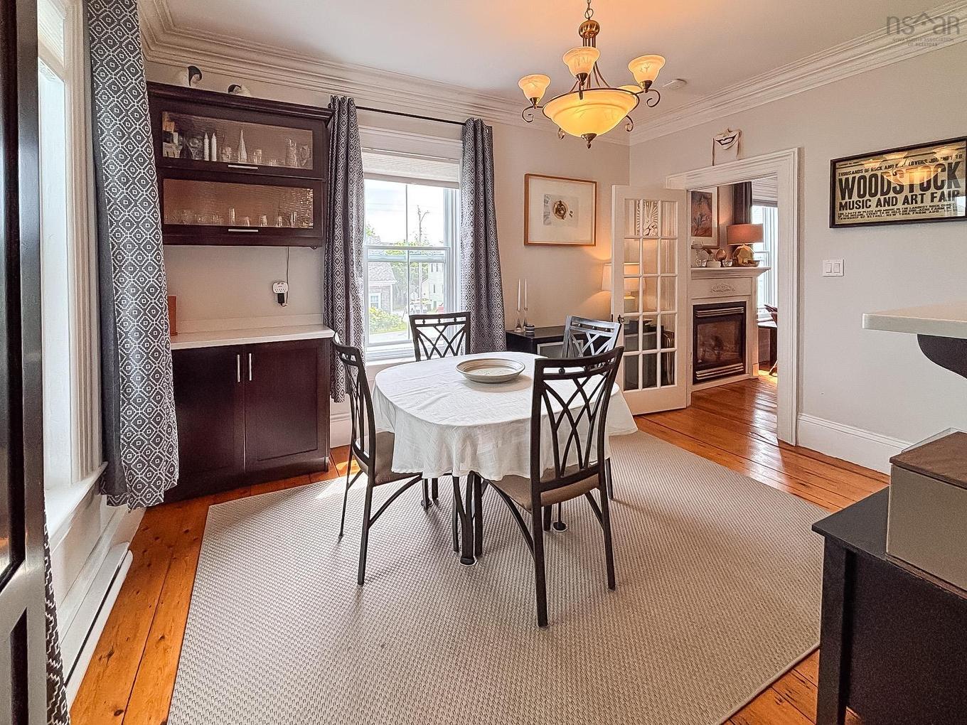 61 York Street, Lunenburg, NS
