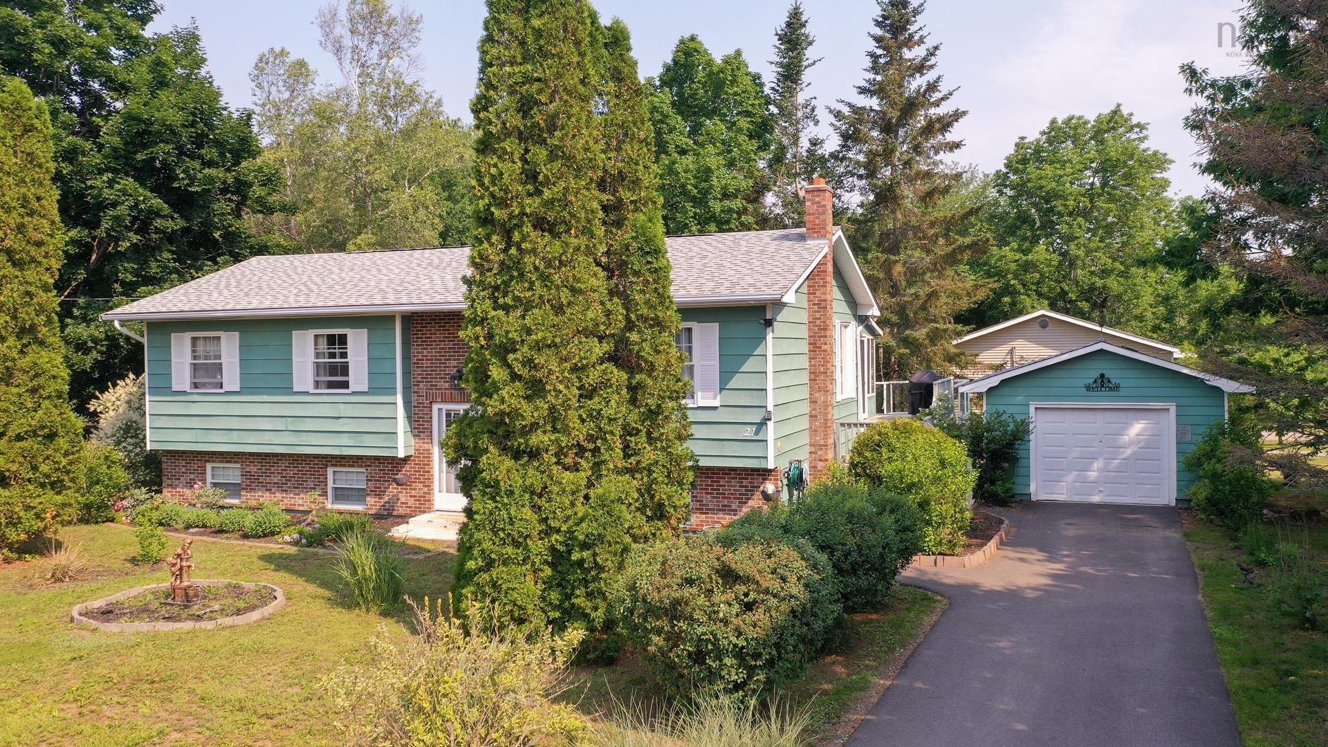 21 Thomas Street, Berwick, NS