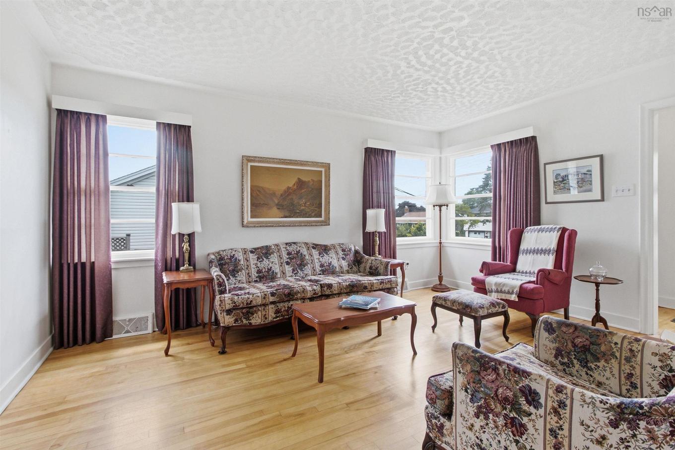 3 Guysborough Avenue, Dartmouth, NS