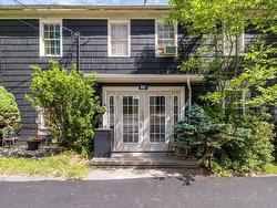 861-865 King Street Windsor, NS B0N 2T0