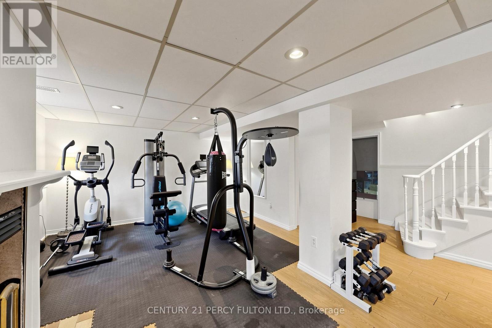 10 Devins Drive, Aurora, ON