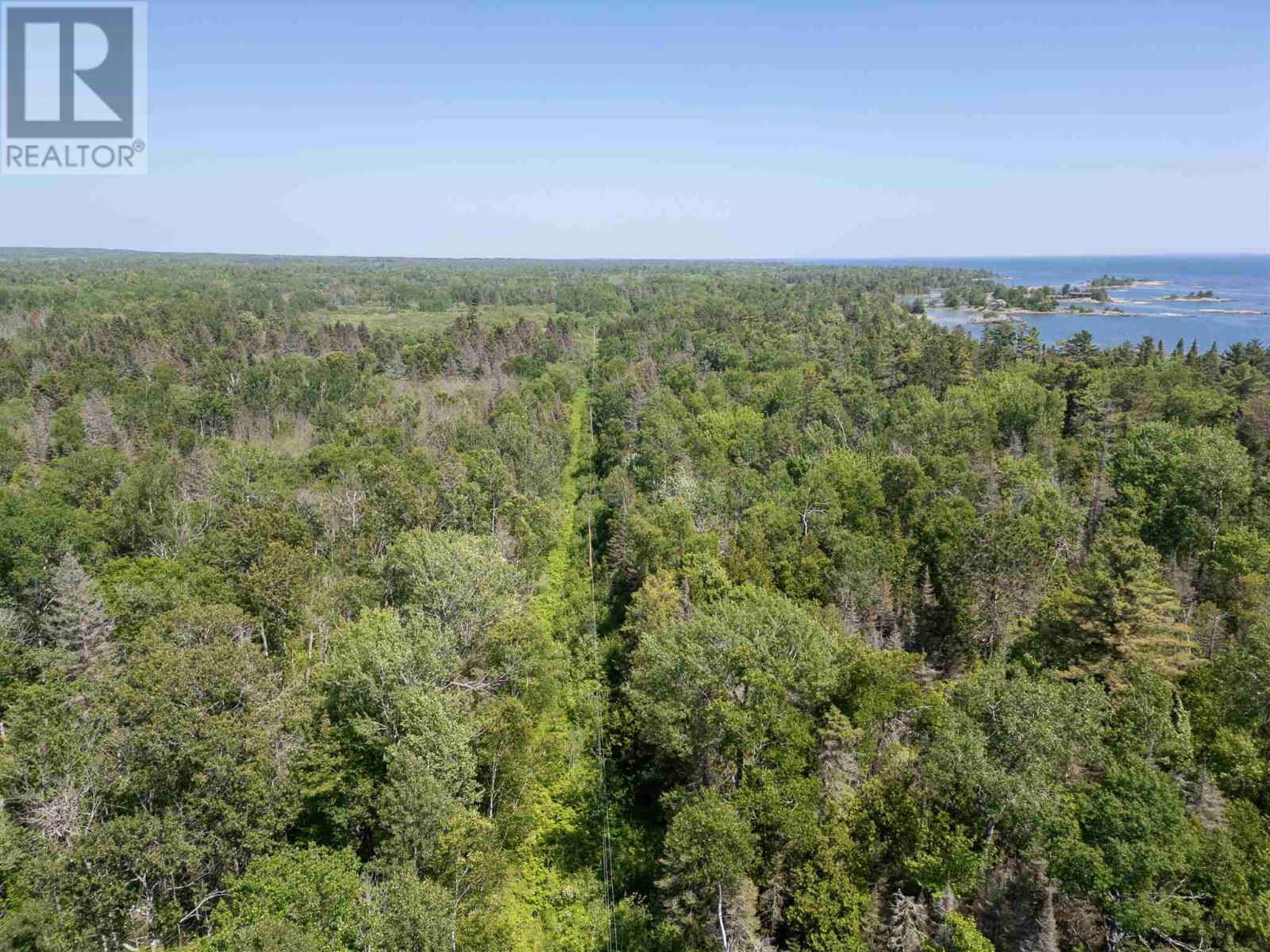 26 Walker Ln, Huron Shores, ON