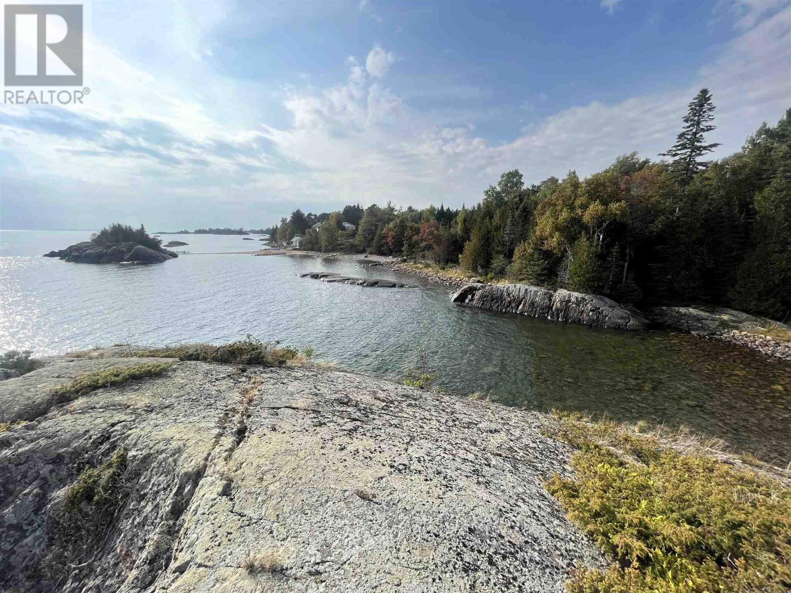 26 Walker Ln, Huron Shores, ON