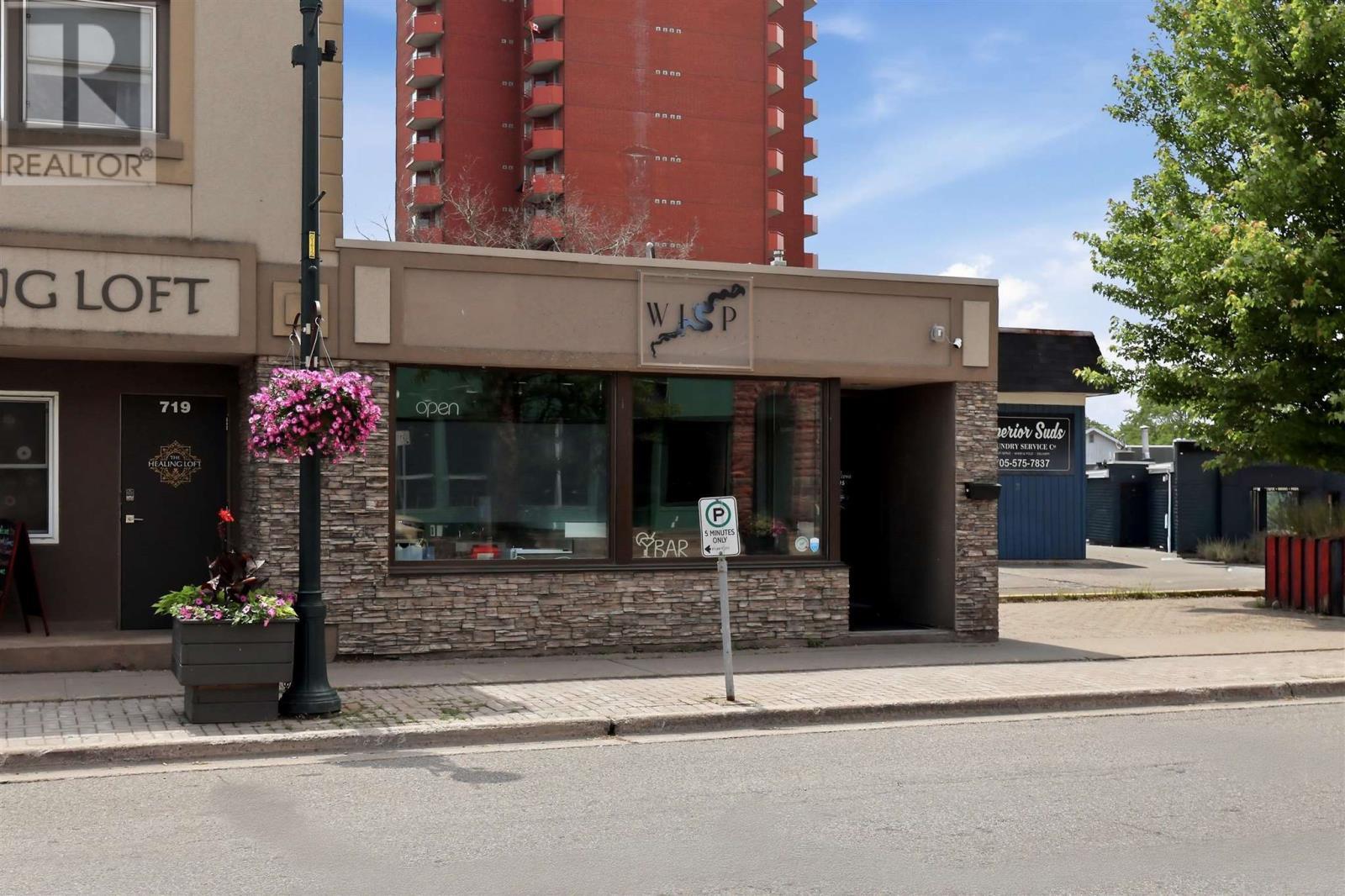 715 Queen St E, Sault Ste. Marie, ON