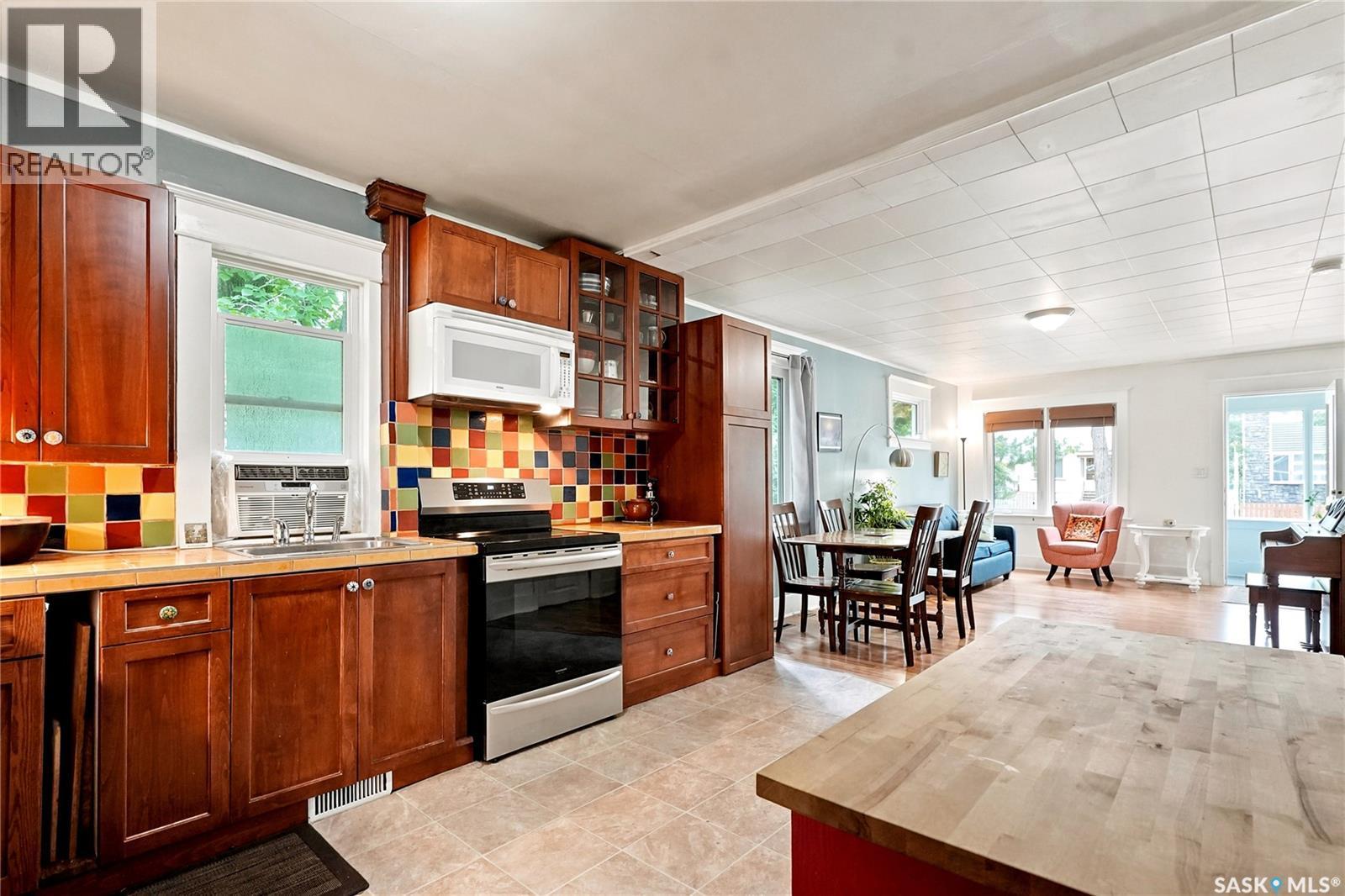 1146 K Avenue S, Saskatoon, SK