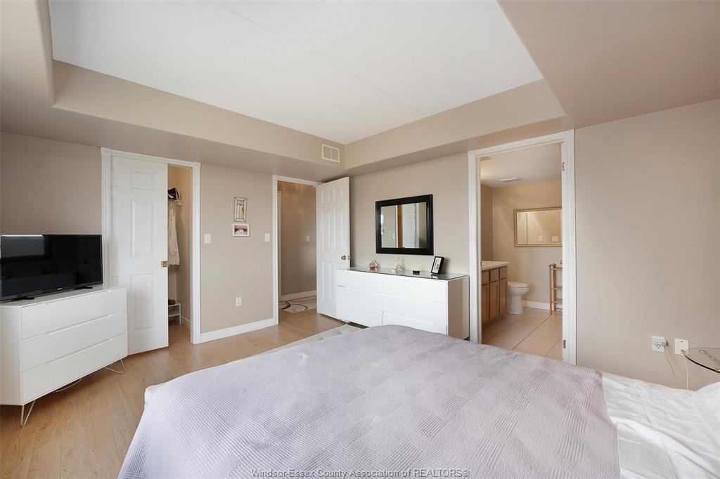 315-310 Village Grove Drive, Tecumseh, ON