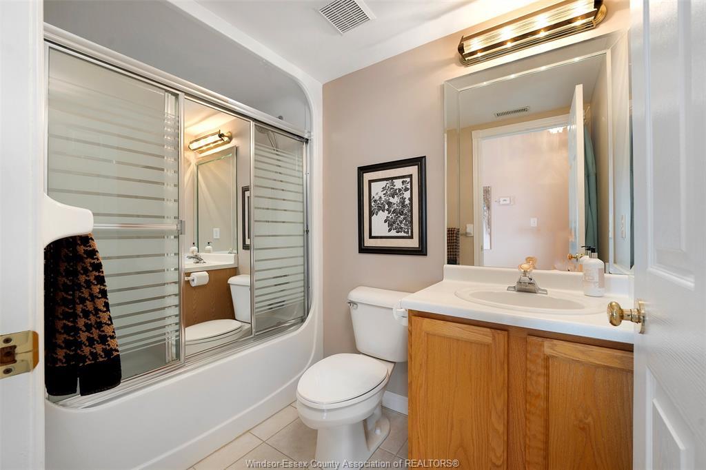 315-310 Village Grove Drive, Tecumseh, ON