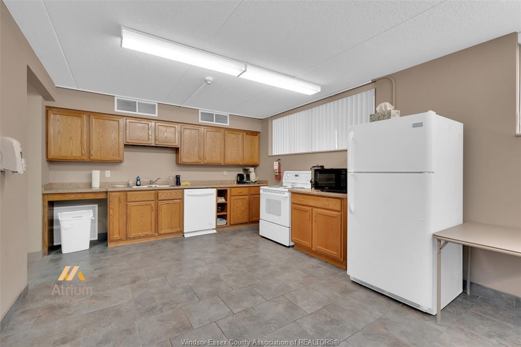 315-310 Village Grove Drive, Tecumseh, ON