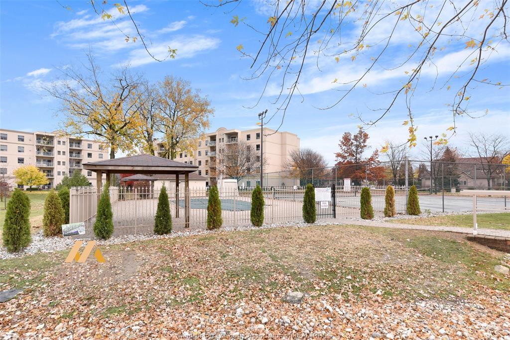 315-310 Village Grove Drive, Tecumseh, ON