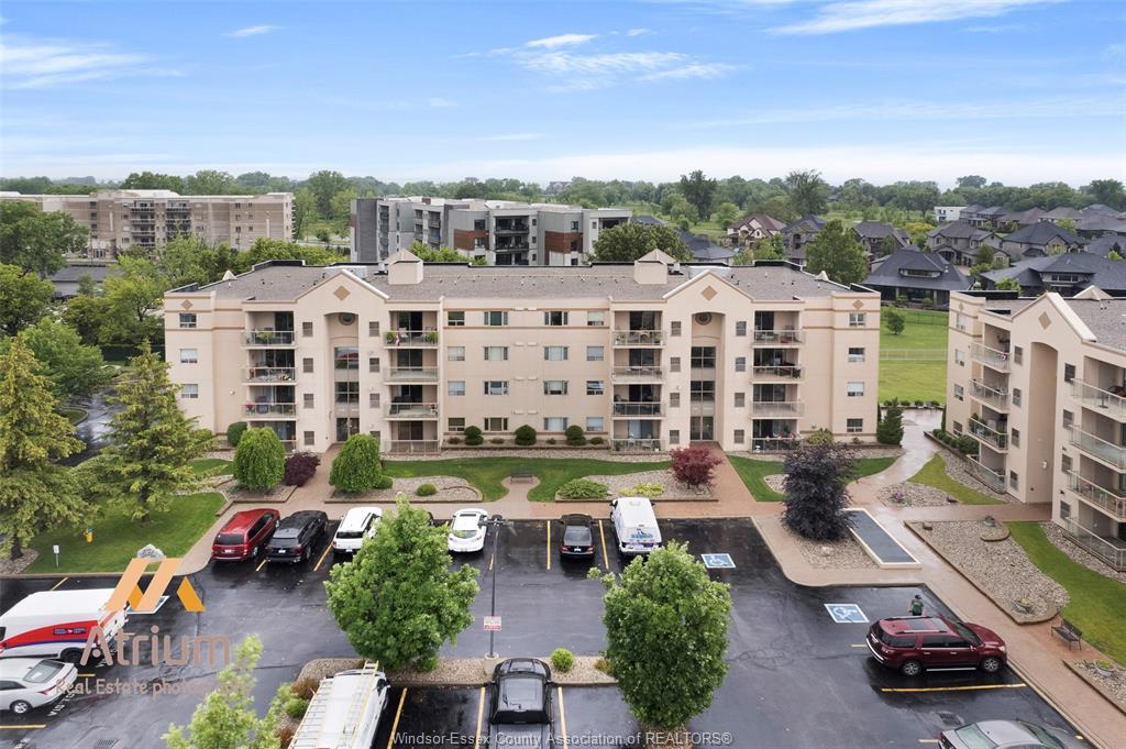 315-310 Village Grove Drive, Tecumseh, ON