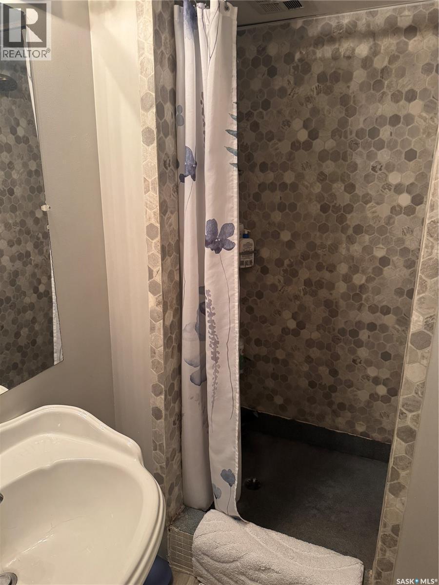 23 Dunning Crescent, Saskatoon, SK
