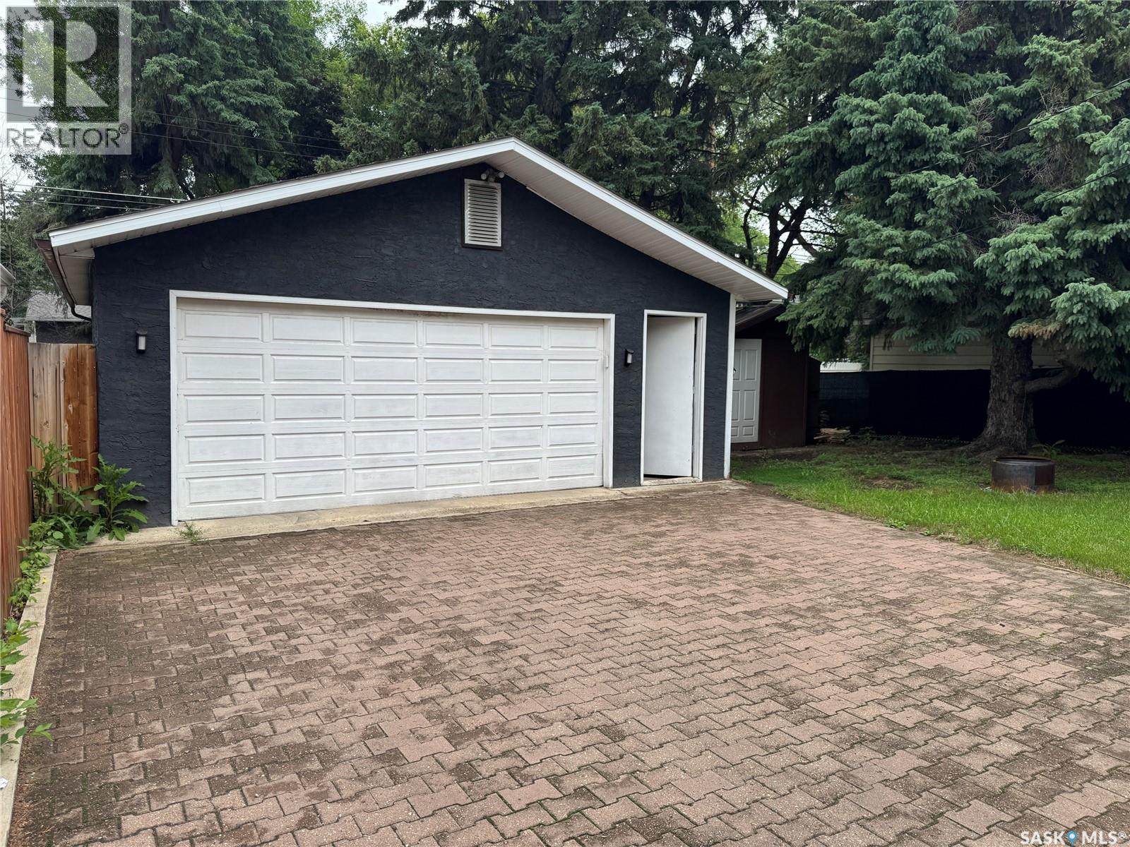 23 Dunning Crescent, Saskatoon, SK