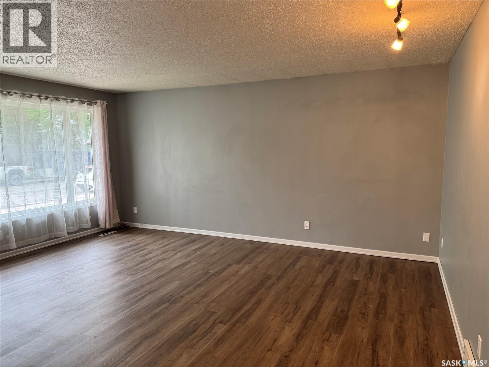 23 Dunning Crescent, Saskatoon, SK
