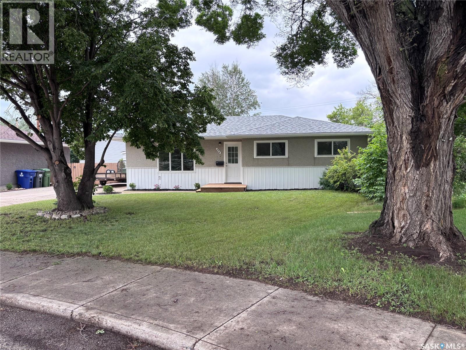 2516 Tomlinson Crescent, Saskatoon, SK