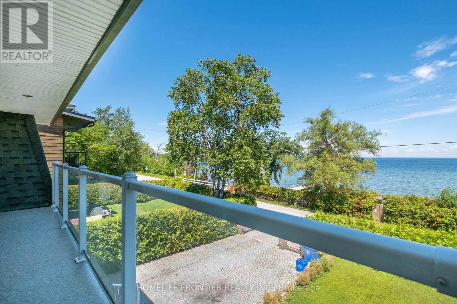 813 Lake Drive E, Georgina, ON