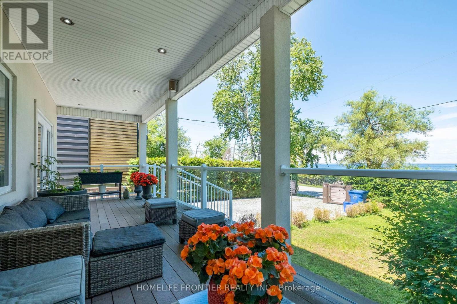 813 Lake Drive E, Georgina, ON