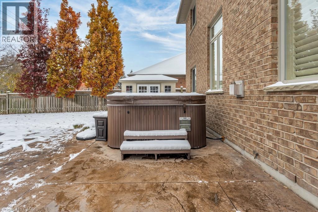 211 Terrace Wood Crescent, Kitchener, ON