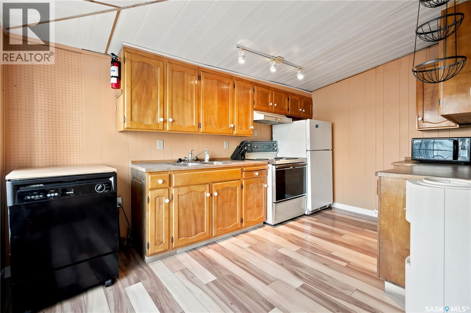111 B-Say-Tah Road, B-Say-Tah, SK