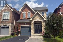 311 OBERFRICK AVENUE Vaughan, ON L6A 0R5