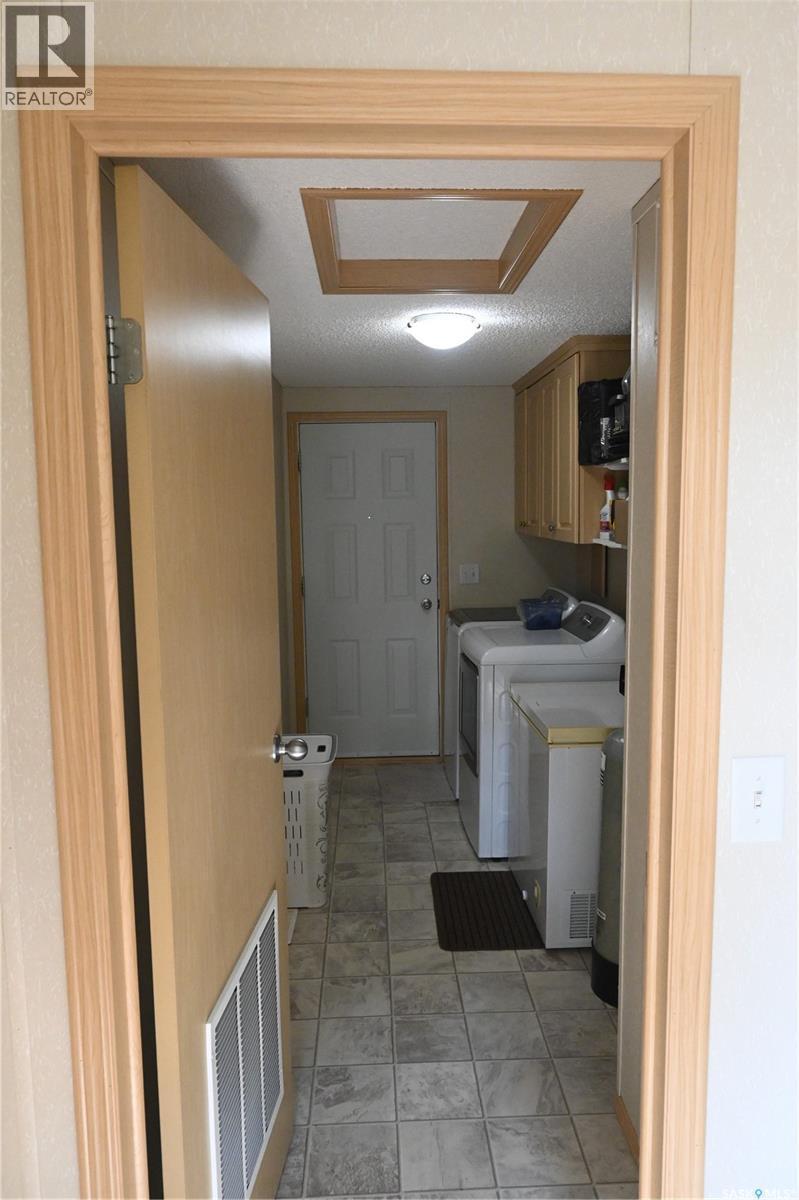 400 Main Street, Lang, SK