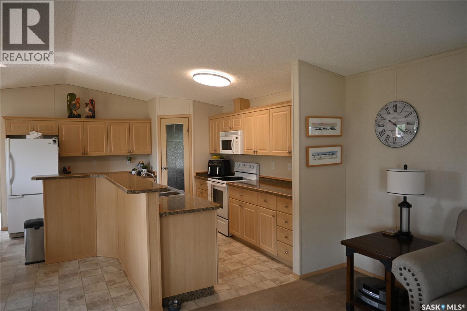 400 Main Street, Lang, SK