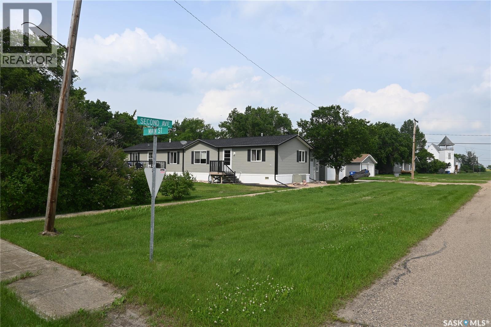 400 Main Street, Lang, SK