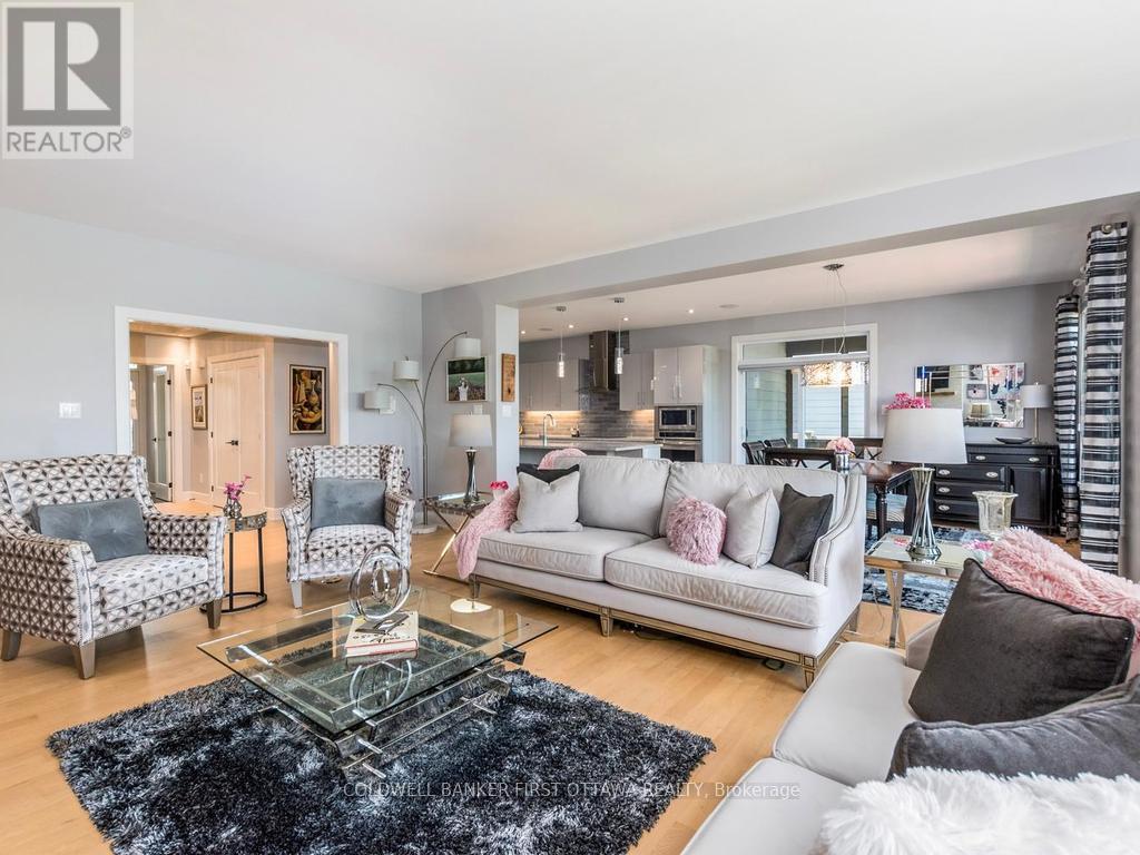 76 Bald Eagle Crescent, Ottawa, ON