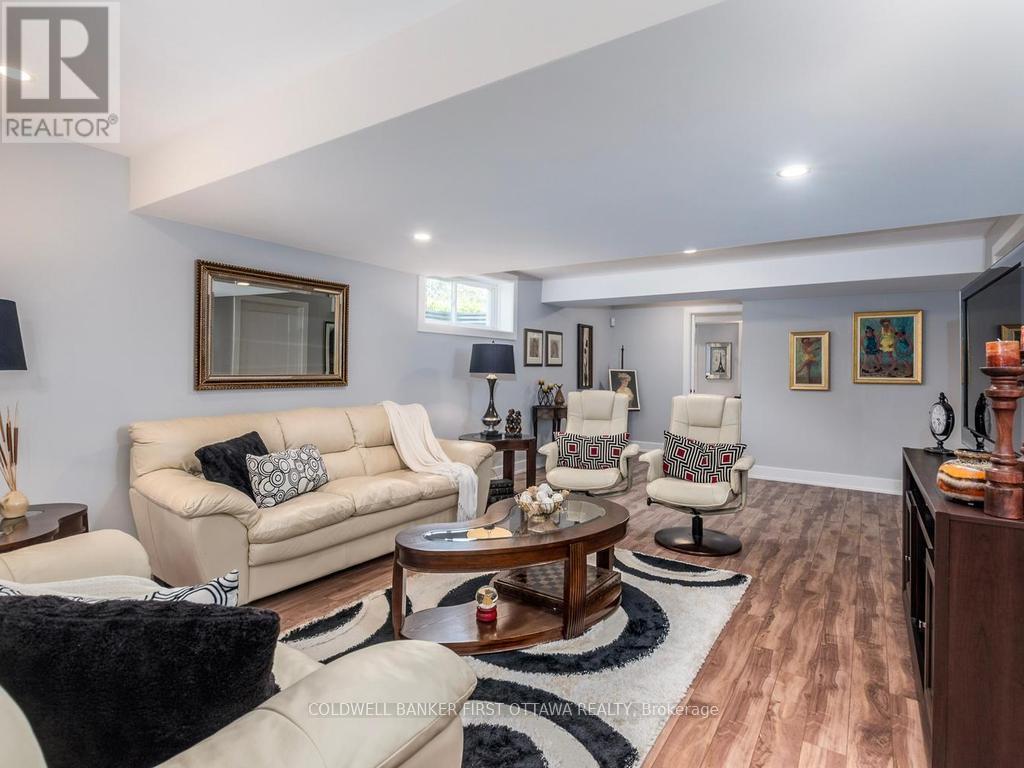 76 Bald Eagle Crescent, Ottawa, ON