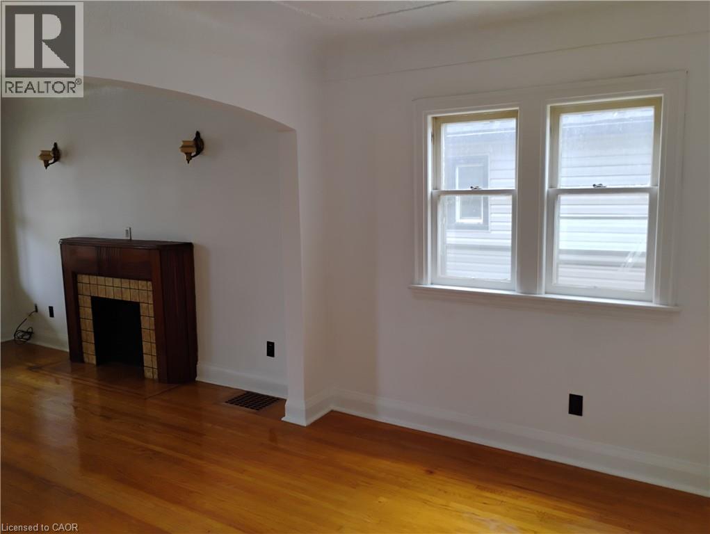65 Harmony Avenue, Hamilton, ON - Indoor Photo Showing Other Room