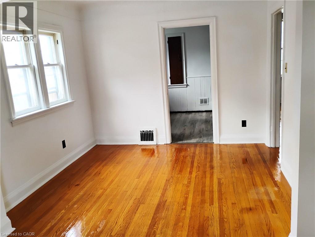 65 Harmony Avenue, Hamilton, ON - Indoor Photo Showing Other Room
