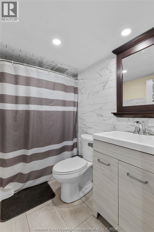 609 St. Joseph, Windsor, ON