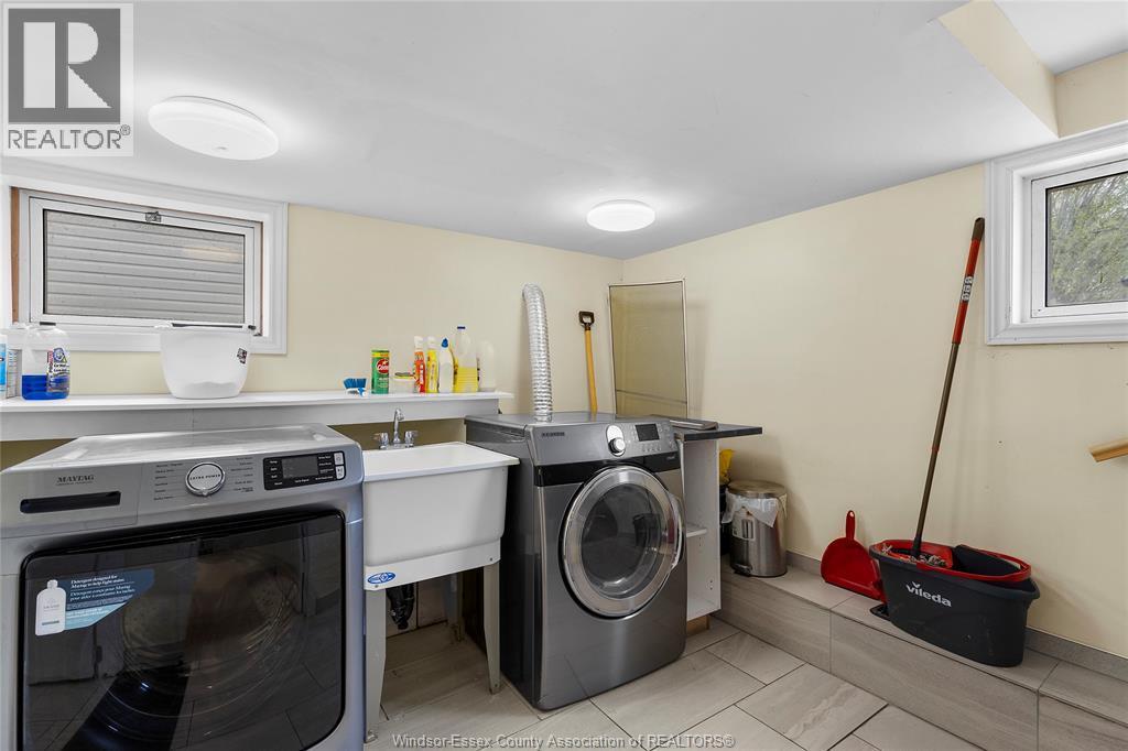 609 St. Joseph, Windsor, ON