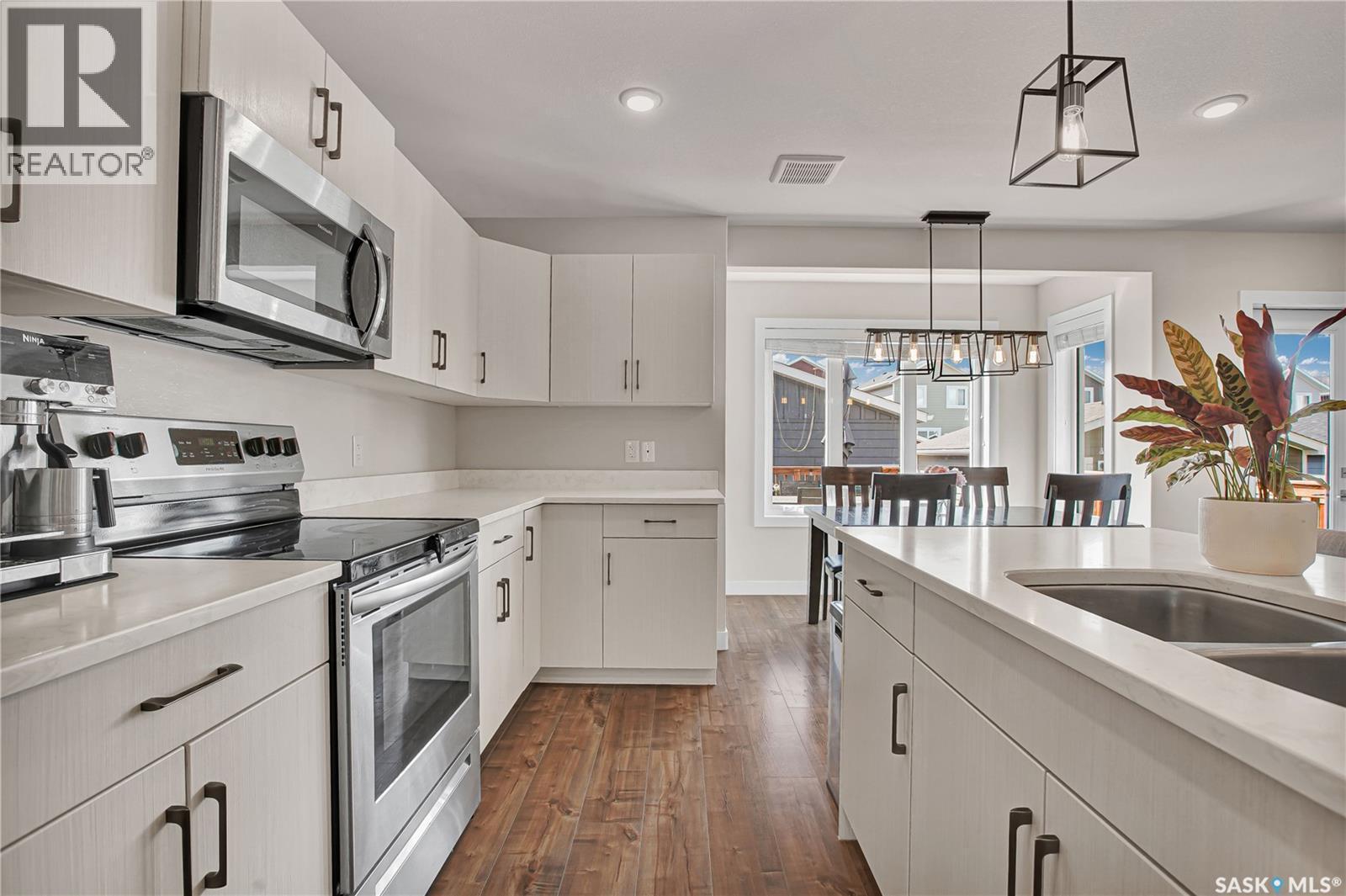 155 Stilling Mews, Saskatoon, SK
