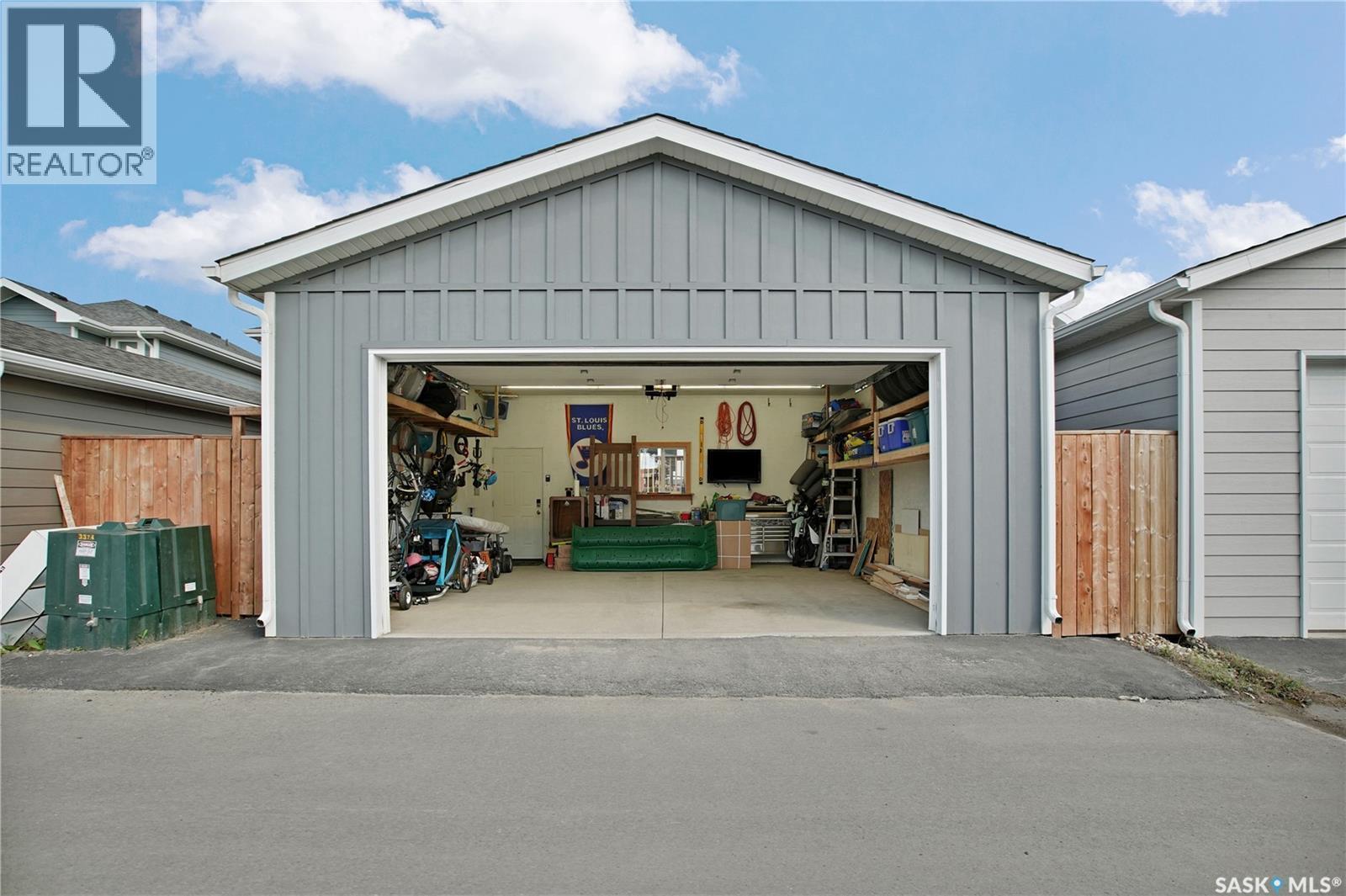 155 Stilling Mews, Saskatoon, SK