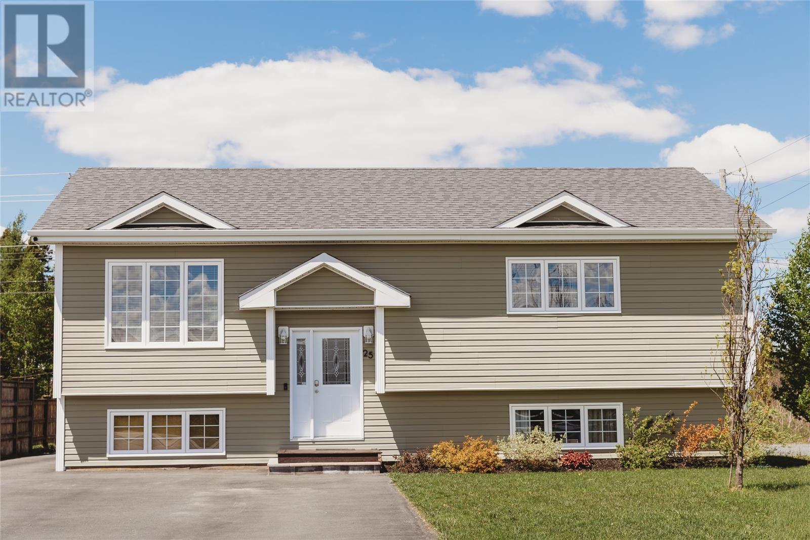25 Mitchell Street, Gander, NL