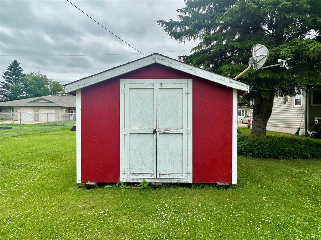 526 Second Avenue, Carberry, MB