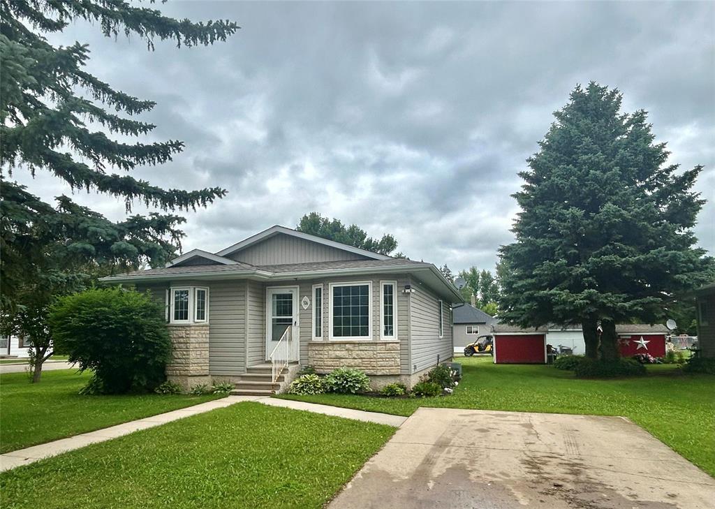526 Second Avenue, Carberry, MB