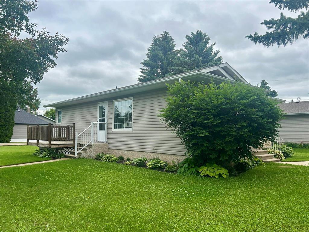 526 Second Avenue, Carberry, MB