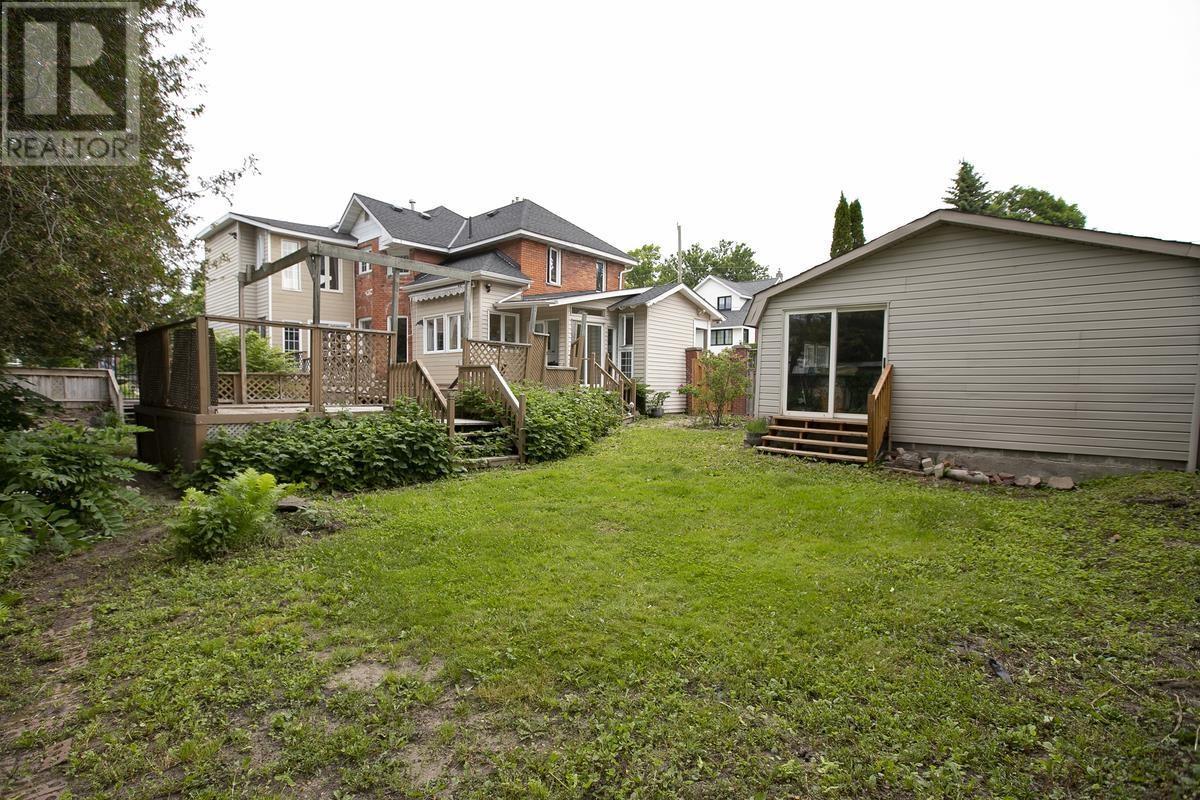 124 Upton Rd, Sault Ste. Marie, ON - Outdoor
